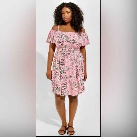 torrid Dresses & Skirts - Torrid Mini Pink and Black Cold Shoulder Skater Dress